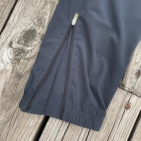 Oiselle Lightweight Track Pants - Picture 6 of 6